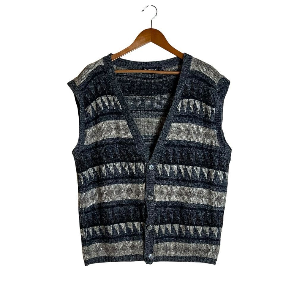 Scandia men’s knit vest. Size medium